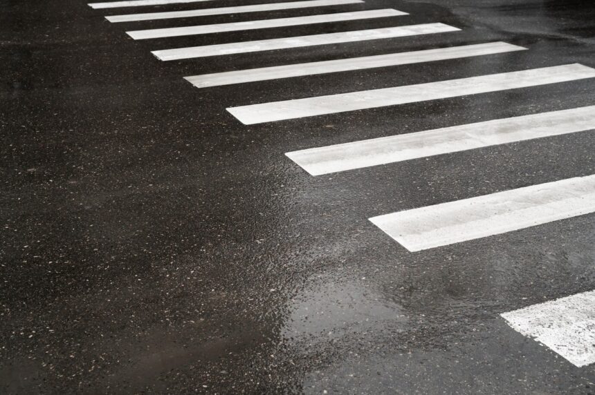 Και οι γονείς παρκάρουν πάνω στη διάβαση του Δημοτικού Σχολείου! 1