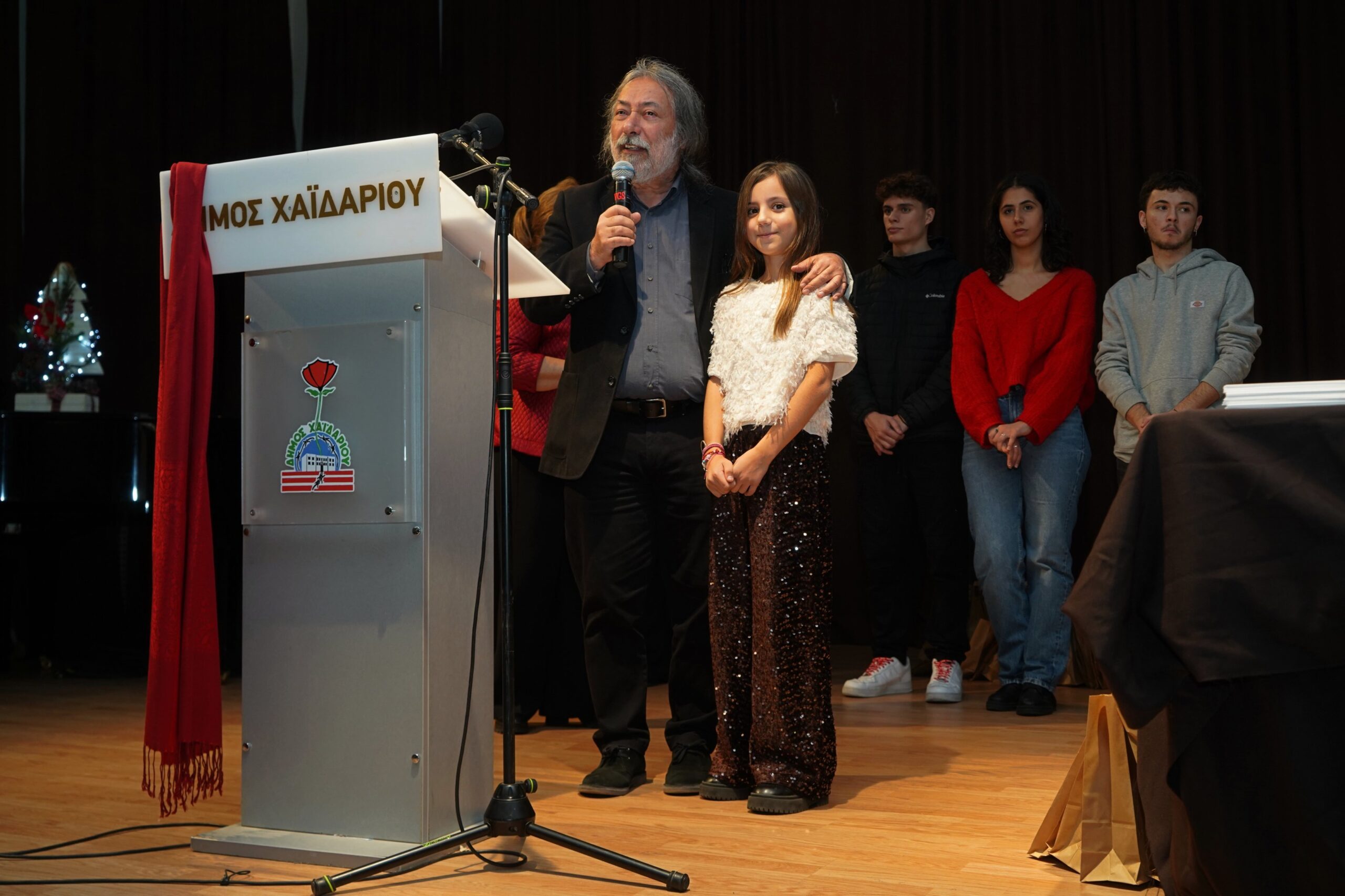 Βραβεύτηκαν μαθητές και η 9χρονη Σοφία, η σκακίστρια "φαινόμενο" 6 Βραβεύτηκαν μαθητές και η 9χρονη Σοφία, η σκακίστρια "φαινόμενο" 5