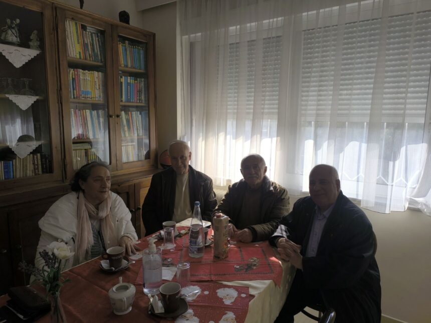 Δωρεά στο Χριστουδούλειο Ίδρυμα από τον Σύνδεσμο Πολιτικών Συνταξιούχων Δυτικής Αττικής 2 Δωρεά στο Χριστουδούλειο Ίδρυμα από τον Σύνδεσμο Πολιτικών Συνταξιούχων Δυτικής Αττικής 1