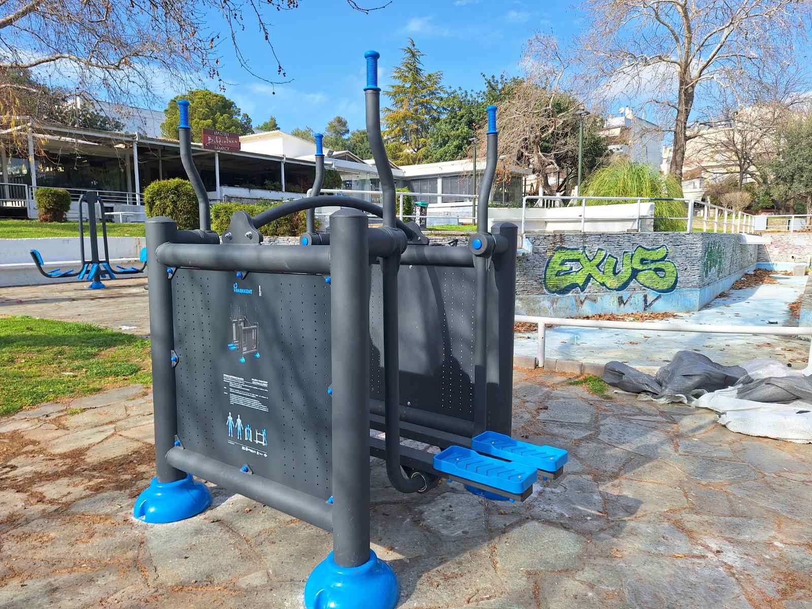 Υπαίθρια όργανα γυμναστικής τοποθετήθηκαν σε 3 πλατείες για δωρεάν εξάσκηση 15