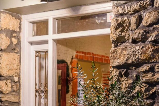 Ένα καλό μεζεδοπωλείο στα Δυτικά; Αυτή την πόρτα να διαβείς... 47