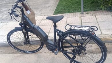 Μερικές υπερβολές (;) για το καινούργιο του ηλεκτρικό ποδήλατο 70