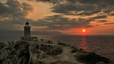 Φάρος Μελαγκάβι: Ο πέτρινος φάρος του Λουτρακίου - Βίντεο 18