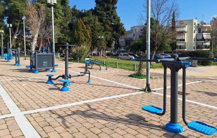 Υπαίθρια όργανα γυμναστικής τοποθετήθηκαν σε 3 πλατείες για δωρεάν εξάσκηση 1
