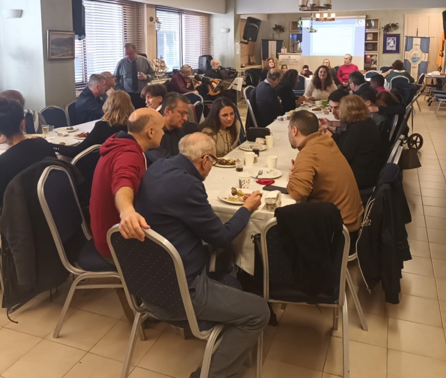 Οι Χαλκίτες Αθήνας - Πειραιά έκοψαν τη βασιλόπιτά τους 6 Οι Χαλκίτες Αθήνας - Πειραιά έκοψαν τη βασιλόπιτά τους 5