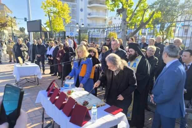 Αγιασμός στο Κολυμβητήριο και βράβευση αθλητών που διακρίθηκαν στις πισίνες 11