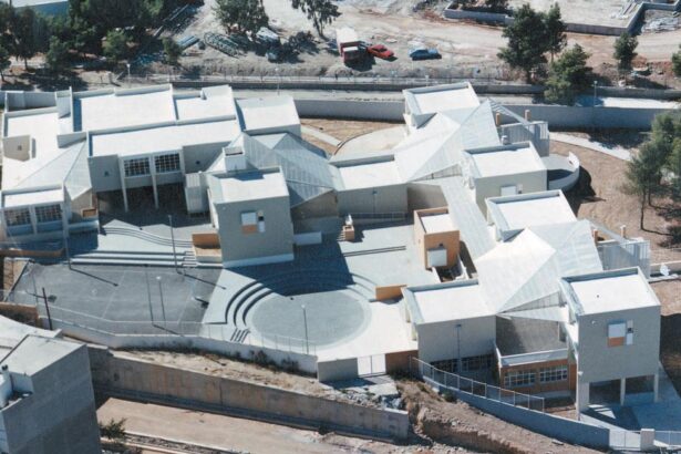 Κλείνει από την Πέμπτη το 10ο Δημοτικό – Πέφτουν σοβάδες, επισκευή με τη διαδικασία του κατεπείγοντος 49