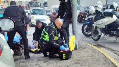 Συγκινητικός αγώνας πολιτών, αστυνομικών και διασωστών να σώσουν άνδρα πεσμένο στη Λεωφόρο Αθηνών 35