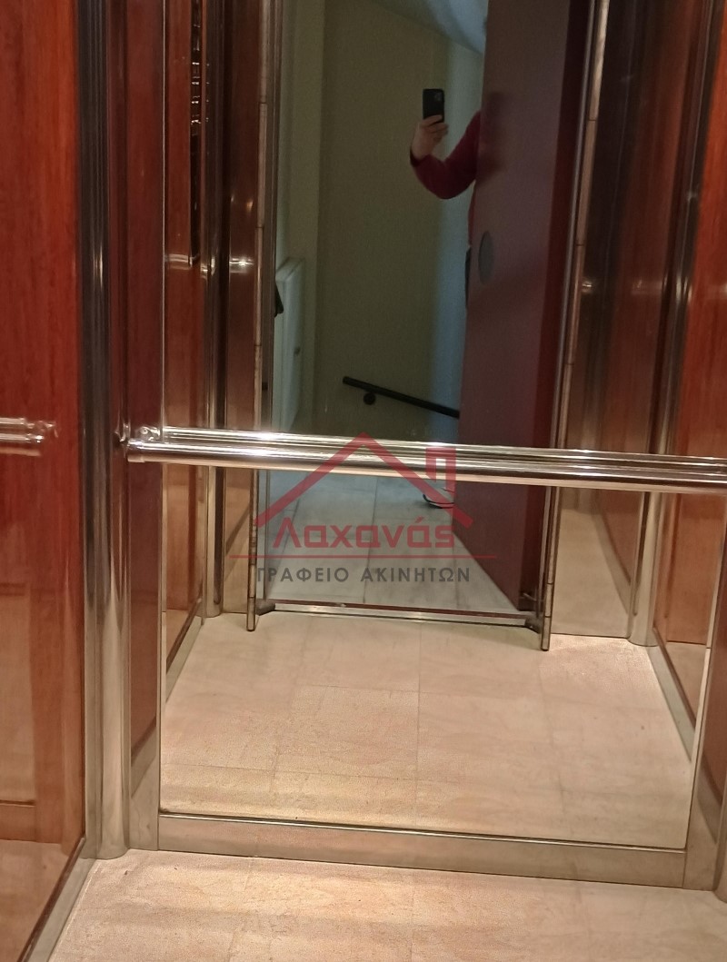 Ίλιον: Πωλείται διαμέρισμα με εξαιρετική θέα, φτιαγμένο με μεράκι + ηλεκτρικές συσκευές 18 Ίλιον: Πωλείται διαμέρισμα με εξαιρετική θέα, φτιαγμένο με μεράκι + ηλεκτρικές συσκευές 17