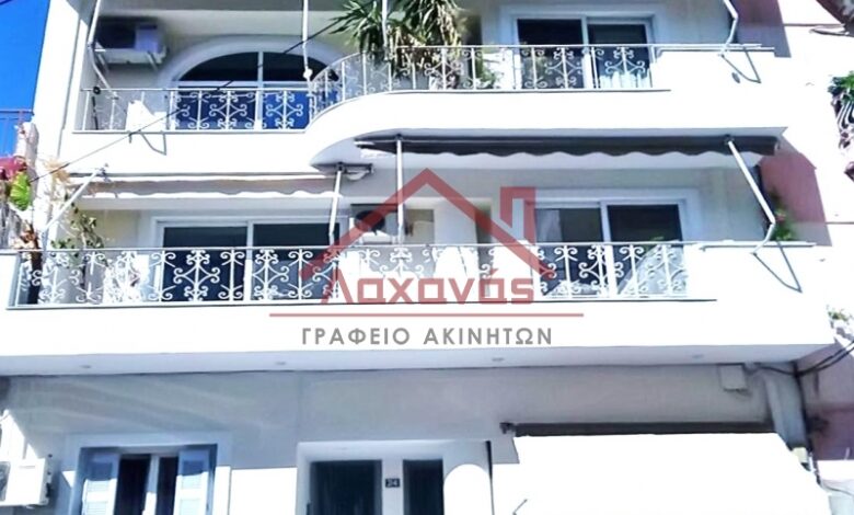 Πωλείται επιπλωμένη μονοκατοικία στον Πειραιά 2 Πωλείται επιπλωμένη μονοκατοικία στον Πειραιά 1