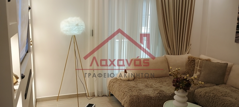 Περιστέρι: Πωλείται όμορφα ανακαινισμένο διαμέρισμα 62 τμ. 3 Περιστέρι: Πωλείται όμορφα ανακαινισμένο διαμέρισμα 62 τμ.