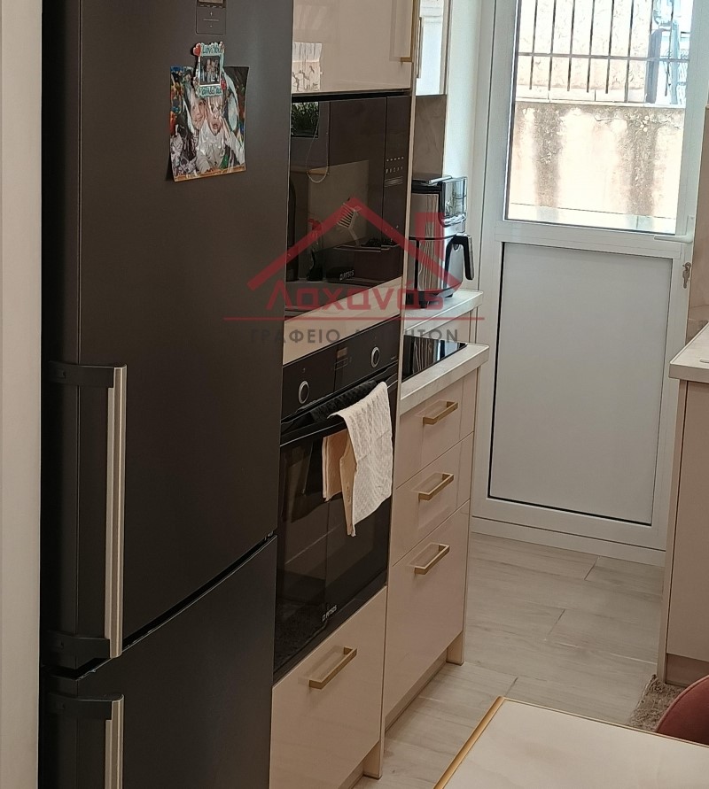 Περιστέρι: Πωλείται όμορφα ανακαινισμένο διαμέρισμα 62 τμ. 2 Περιστέρι: Πωλείται όμορφα ανακαινισμένο διαμέρισμα 62 τμ.