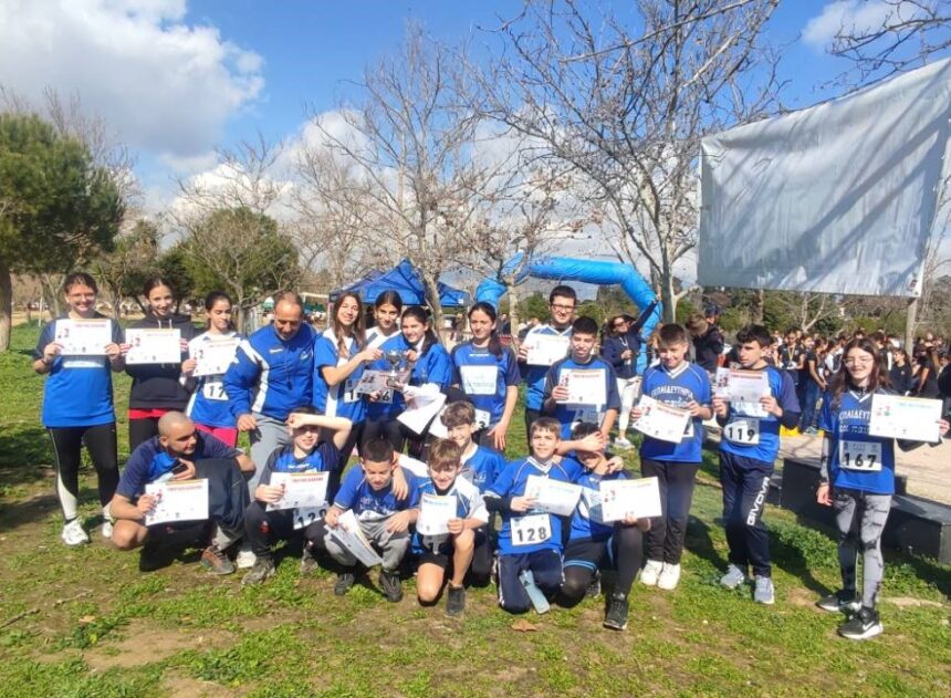 Γυμνάσιο Νέας Παιδείας: 1η θέση στους Αγώνες Ανώμαλου Δρόμου! 1