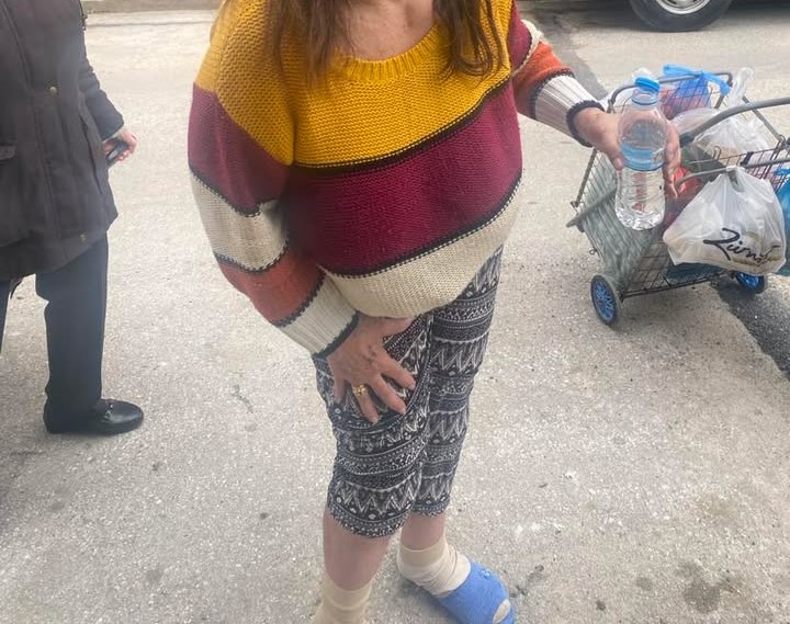 Γυναίκα έχει χαθεί και περιφέρεται στο Δάσος - Την γνωρίζει κάποιος; 1
