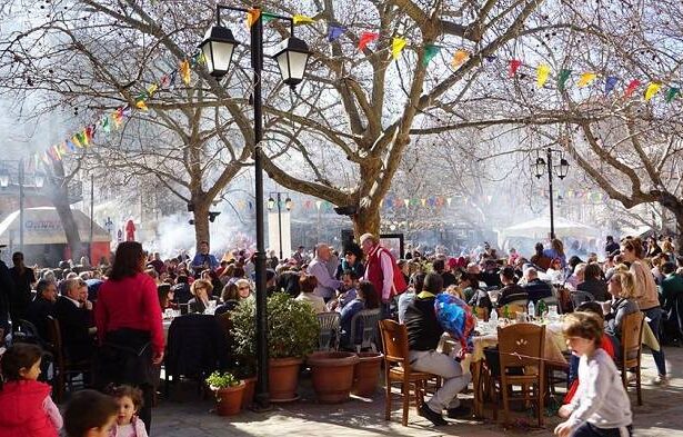 Αποκριές στην Αμφίκλεια με "κοντοσούβλι γίγας" και παρνασσιώτικο γλέντι 49