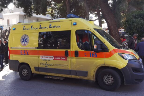 Τετράχρονο αγόρι τραυματίστηκε σοβαρά πέφτοντας σε φωταγωγό πολυκατοικίας 59