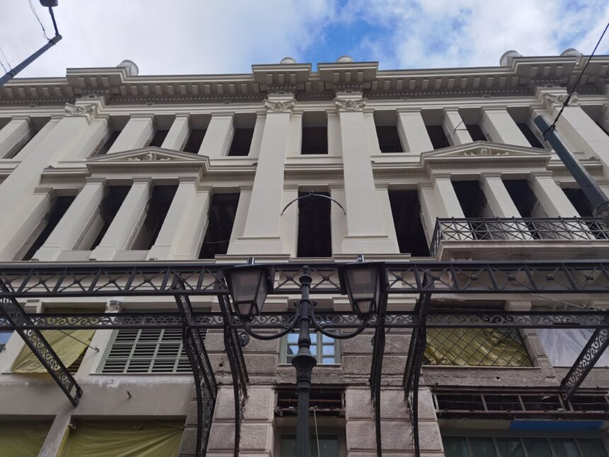 Οδός Σταδίου: Οργασμός ανακαινίσεων στη "βιτρίνα της Αθήνας" - Τι κατασκευάζεται 1