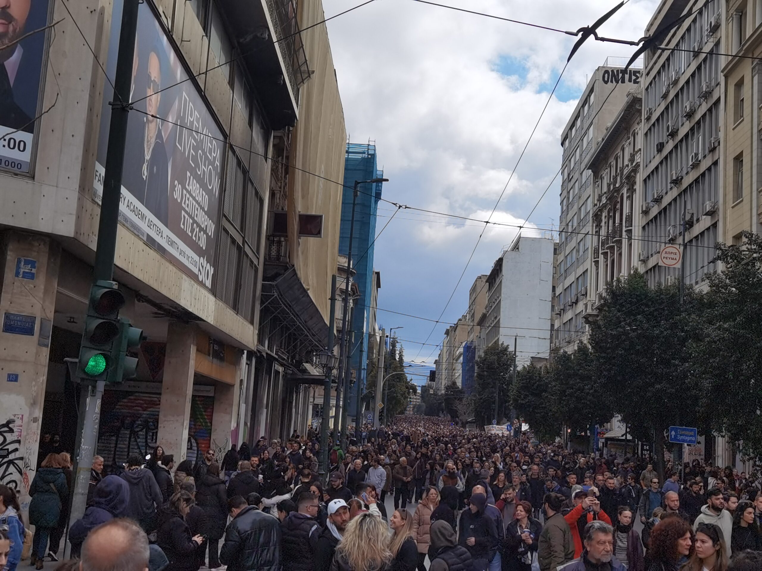 Εθνική απεργία, ιστορικά συλλαλητήρια - "Κατέβασε ρολά" το Χαϊδάρι 22 Εθνική απεργία, ιστορικά συλλαλητήρια - "Κατέβασε ρολά" το Χαϊδάρι 21