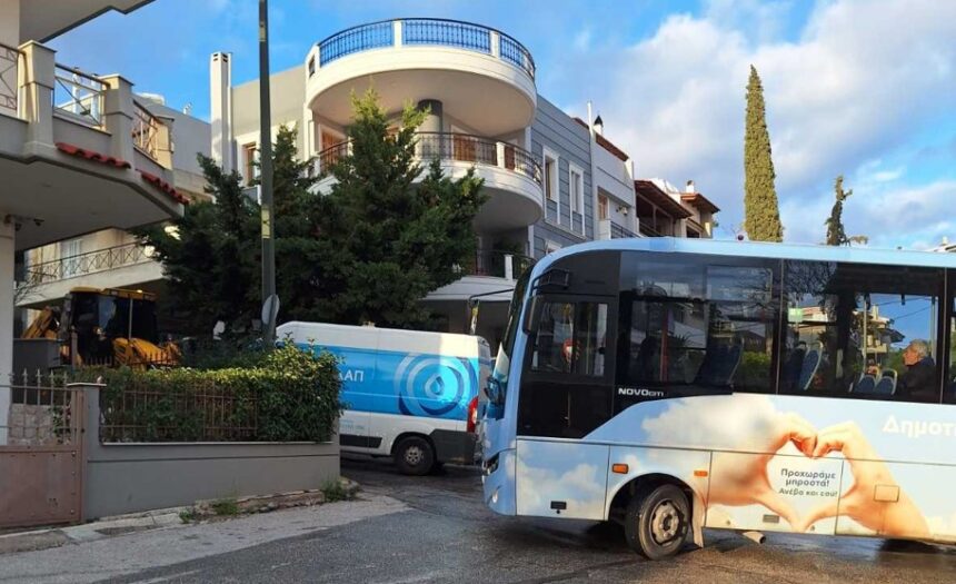 Αυτή την ώρα: Βλάβη σε αγωγό στη Γ. Παπανδρέου 1