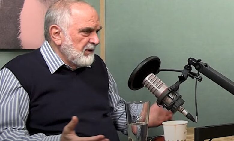 Ευάγγελος Φιλόπουλος: Η μεγαλύτερη αλήθεια για τον καρκίνο που αγνοούμε 2 Ευάγγελος Φιλόπουλος: Η μεγαλύτερη αλήθεια για τον καρκίνο που αγνοούμε 1