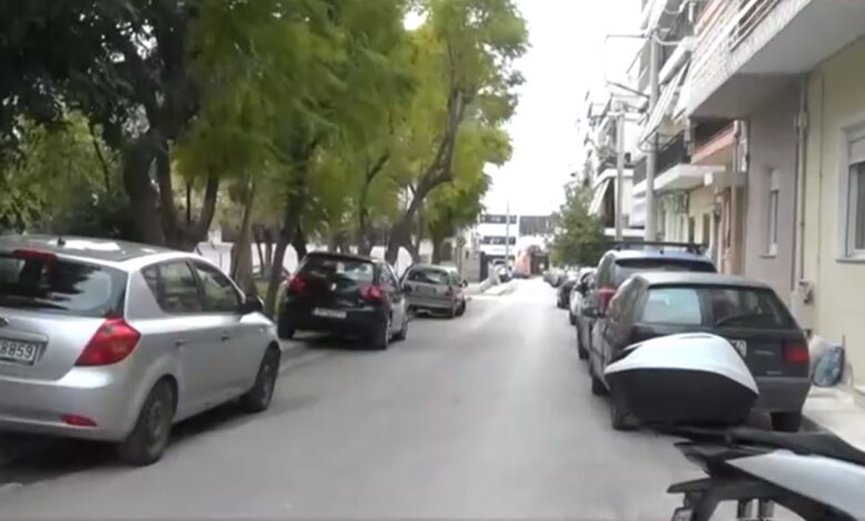 Αιγάλεω: Επιδειξίας επιτέθηκε σε 11χρονη έξω από το σπίτι της - Κυνηγητό στην Ιερά Οδό 2 Αιγάλεω: Επιδειξίας επιτέθηκε σε 11χρονη έξω από το σπίτι της - Κυνηγητό στην Ιερά Οδό 1