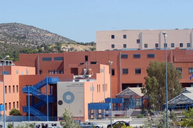 Συναγερμός και συλλήψεις νοσηλευτριών στο Αττικόν για λάθος αγωγή - 22χρονη υπέστη αλλεργικό σοκ 23