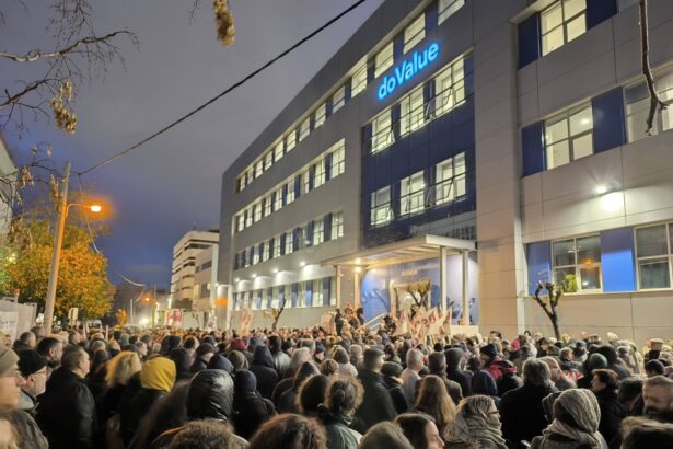 τράπεζες και servicers