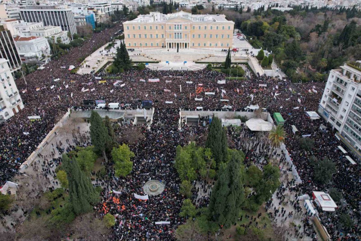 Εθνική απεργία, ιστορικά συλλαλητήρια - "Κατέβασε ρολά" το Χαϊδάρι 10 Εθνική απεργία, ιστορικά συλλαλητήρια - "Κατέβασε ρολά" το Χαϊδάρι 9