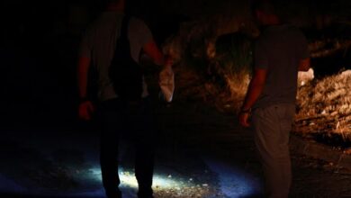 "Τον είδα στο παράθυρο να προσπαθεί να ξεριζώσει τη σιδεριά" 22
