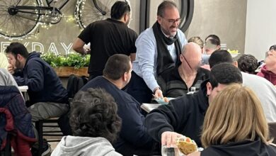 Γεύμα αγάπης από τον Άρη Πανόπουλο στο "Έρεισμα" 5