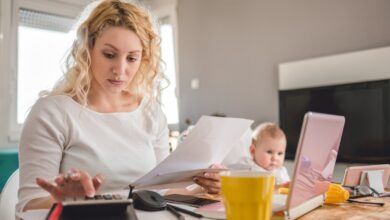 Γυναίκα ξεσπάει: Δεν με βάζουν μέσα γιατί είμαι μόνη με ένα παιδί και μισθωτή 110