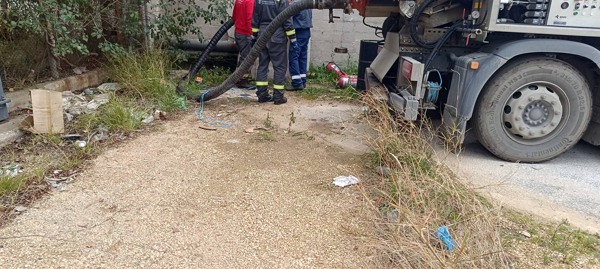 Εκβολή Σαρανταπόταμου, Ελευσίνα: Ρύπανση διαρκείας από πετρέλαια... στα μουγγά 6 Εκβολή Σαρανταπόταμου, Ελευσίνα: Ρύπανση διαρκείας από πετρέλαια... στα μουγγά 5