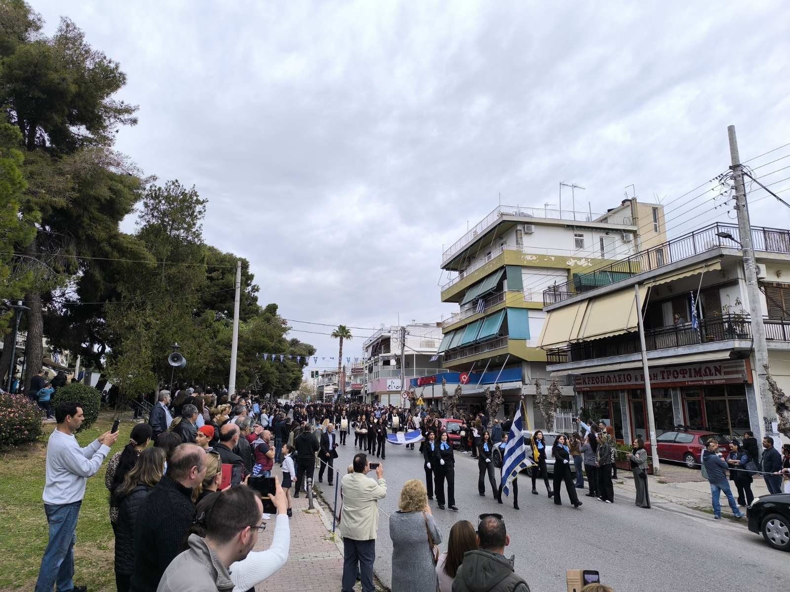 Με λαμπρότητα οι εκδηλώσεις για την Εθνική Επέτειο της 25ης Μαρτίου και η μαθητική παρέλαση 6 Με λαμπρότητα οι εκδηλώσεις για την Εθνική Επέτειο της 25ης Μαρτίου και η μαθητική παρέλαση 5