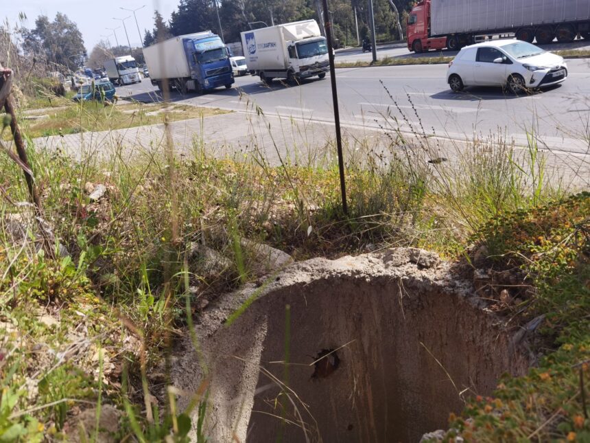 Λ. Αθηνών, Δαφνί: Αν πέσει άνθρωπος εκεί μέσα, θα σκοτωθεί! 1