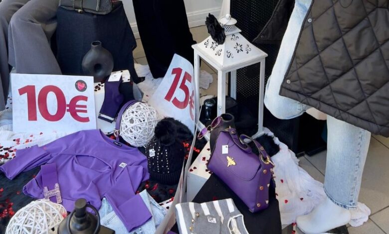 Shopping picks: Στυλιστική ανανέωση σε τιμές… όνειρο, που μόνο το Be Queen Of Fashion μπορεί! Ανοιξιάτικα - χειμερινά 10 και 20 € 2 Shopping picks: Στυλιστική ανανέωση σε τιμές… όνειρο, που μόνο το Be Queen Of Fashion μπορεί! Ανοιξιάτικα - χειμερινά 10 και 20 € 1