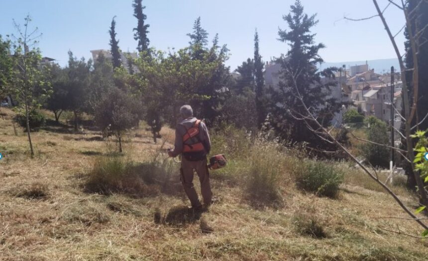 Χαϊδάρι: Δημοτικός υπάλληλος βρήκε και παρέδωσε πορτοφόλι με σεβαστό ποσό 1