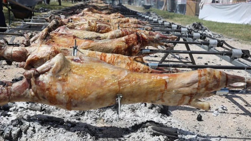Ενώ και οι Ευρωπαίοι "ψήνονται" για ελληνικό αρνί, σχηματοποιούνται οι τιμές του Πάσχα 1 ελληνικό αρνί