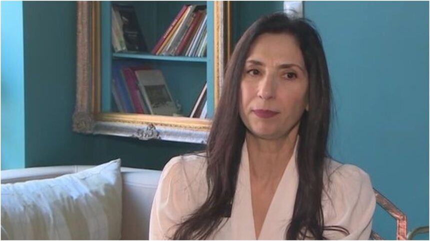 "12" - Θεατρική παράσταση στη Στέγη Πολιτισμού Χαϊδαρίου, σε σκηνοθεσία Κερασίας Σαμαρά 1