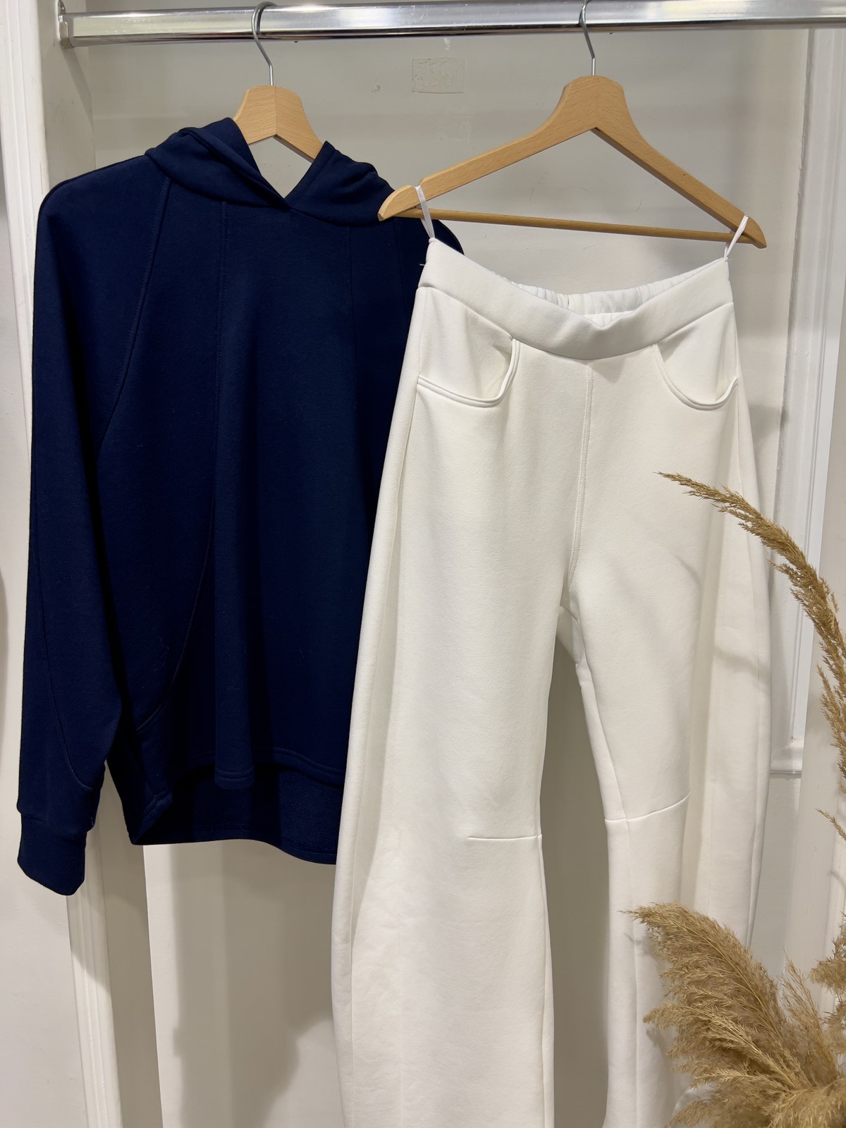 Shopping picks: Στυλιστική ανανέωση σε τιμές… όνειρο, που μόνο το Be Queen Of Fashion μπορεί! Ανοιξιάτικα - χειμερινά 10 και 20 € 20 Shopping picks: Στυλιστική ανανέωση σε τιμές… όνειρο, που μόνο το Be Queen Of Fashion μπορεί! Ανοιξιάτικα - χειμερινά 10 και 20 € 19