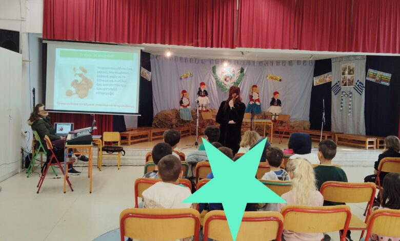 "Δεν γίνεται η δημοτική αρχή να κουνά το δάχτυλο σε όσους αγωνίζονται για τα σχολεία" 2 "Δεν γίνεται η δημοτική αρχή να κουνά το δάχτυλο σε όσους αγωνίζονται για τα σχολεία" 1