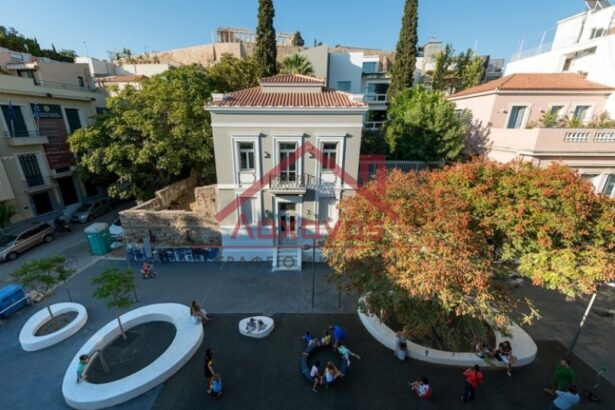 Πωλείται διαμέρισμα στο Κουκάκι 43