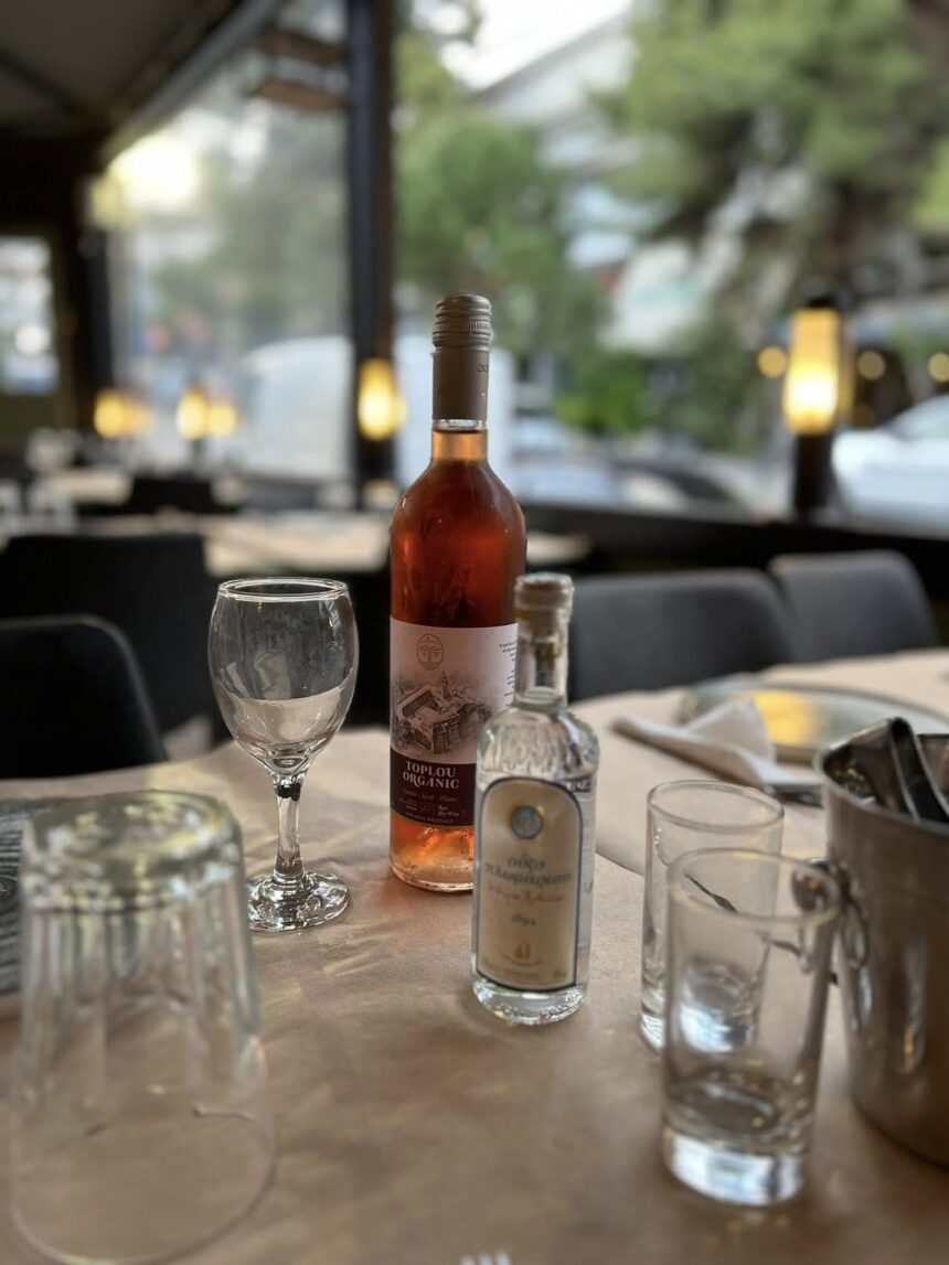 Πωλείται μια από τις πιο αγαπημένες ταβέρνες του Χαϊδαρίου 1