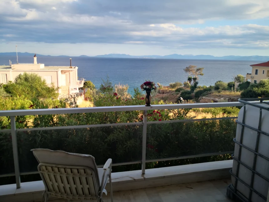 Πωλείται επιπλωμένο διαμέρισμα στην Κινέτα 1