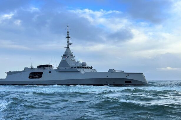 Γαλλική ρελάνς με πρόταση για νέες φρεγάτες FDI και γραμμή παραγωγής στον Σκαραμαγκά 55