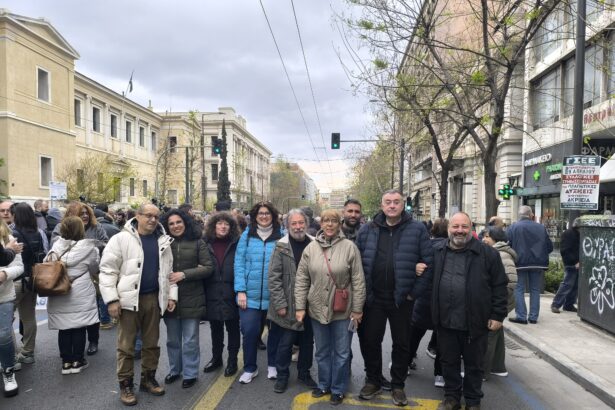 Η Δημοτική Αρχή στην απεργιακή συγκέντρωση 21