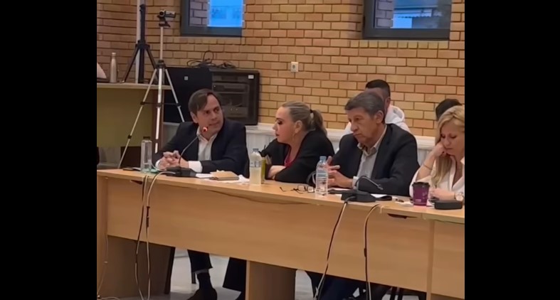 Β. Ντηνιακός: Παραδώσαμε ταμείο 2.800.000 ευρώ - Σήμερα ο Δήμος βυθίζεται 1