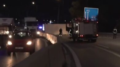 Ανατροπή νταλίκας στη Λεωφόρο Αθηνών -Γέμισε λάχανα ο δρόμος 54