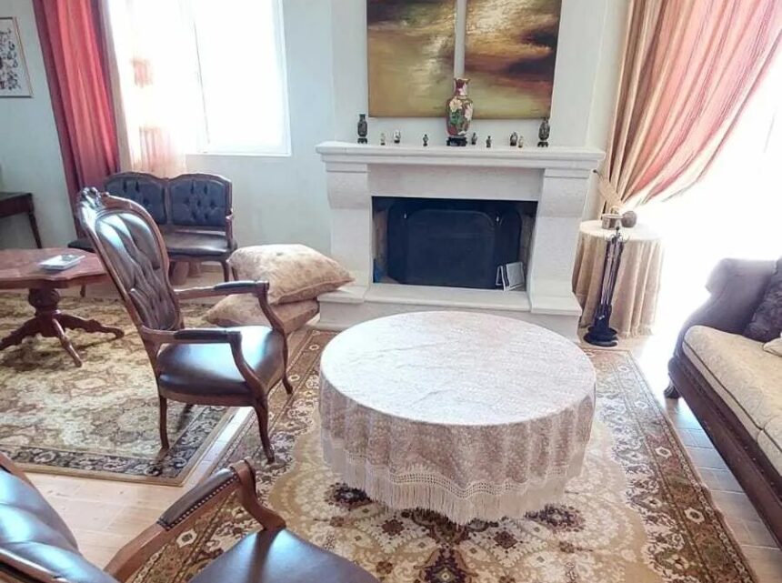 Πωλείται μονοκατοικία στην Κινέτα 2 Πωλείται μονοκατοικία στην Κινέτα 1