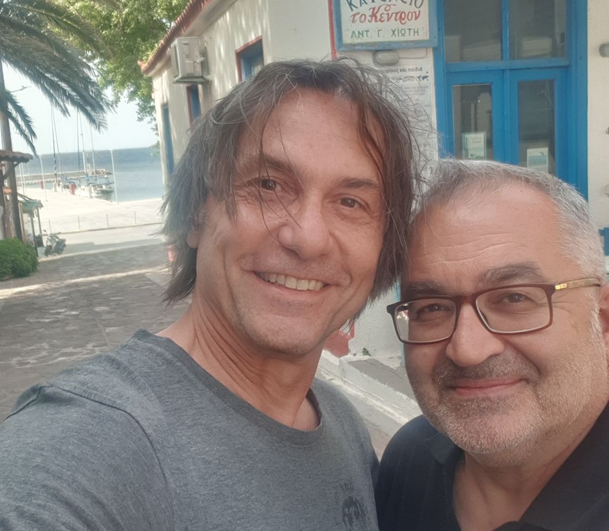 Ο Δημήτρης Αλεξανδρής οικοδεσπότης σε παραδοσιακό καφενείο στη Λέσβο! - "Ζήτημα καρδιάς", λέει στο Χαϊδάρι Σήμερα 8 Ο Δημήτρης Αλεξανδρής οικοδεσπότης σε παραδοσιακό καφενείο στη Λέσβο! - "Ζήτημα καρδιάς", λέει στο Χαϊδάρι Σήμερα 7