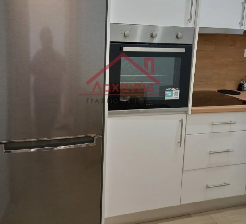 Πωλείται στον Πειραιά πλήρως ανακαινισμένο και επιπλωμένο διαμέρισμα 8 Πωλείται στον Πειραιά πλήρως ανακαινισμένο και επιπλωμένο διαμέρισμα 7